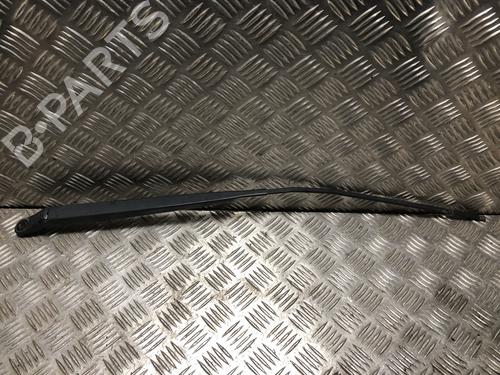 Used Front windshield wiper arm Front windshield wiper arm 37088758 37088758