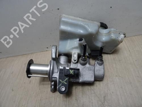 Used Brake master cylinder AUDI A3 Limousine (8VS, 8VM) S3 quattro (300 hp) 23067938