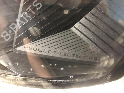 Right taillight PEUGEOT 3008 II SUV (MC_, MR_, MJ_, M4_) 1.5 BlueHDi 130 | BP25307149C35