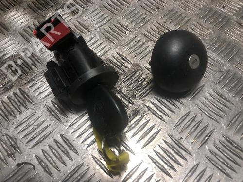 Używane Stacyjka DACIA DUSTER (HS_) 1.5 dCi (109 hp) 31203332