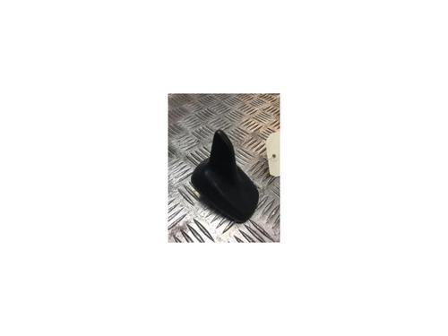 Used Antenna/Base AUDI A3 Sportback (8VA, 8VF) 35 TFSI (150 hp) 25601038