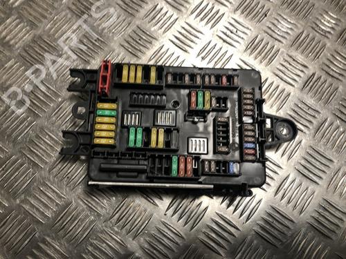 Used Fuse box BMW 1 (F21) 116 d (116 hp) 31186289
