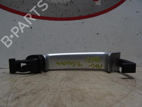 front-left-exterior-door-handle-vw-tiguan-5n_-14-tsi-5n0837205mgru-2007-2008-2009-2010-2011-2012-2013-2014-2015-2016-2017-2018-13293896 main image