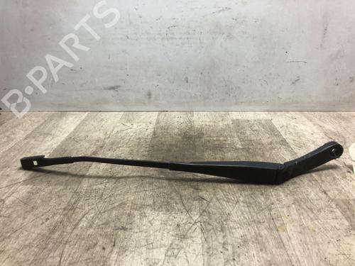 Used Front windshield wiper arm AUDI A3 Sportback (8VA, 8VF) 1.6 TDI (110 hp) 23128584
