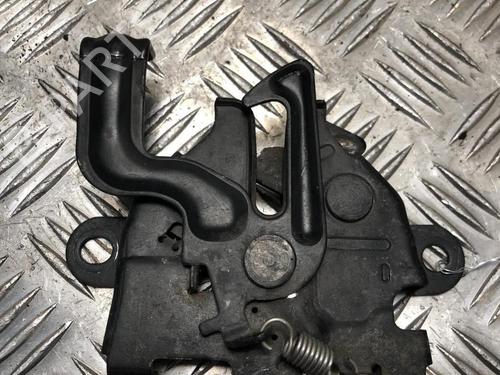 Used Hood lock TOYOTA YARIS (_P9_) 1.4 D-4D (NLP90_, NLP90R) (90 hp) 31201772