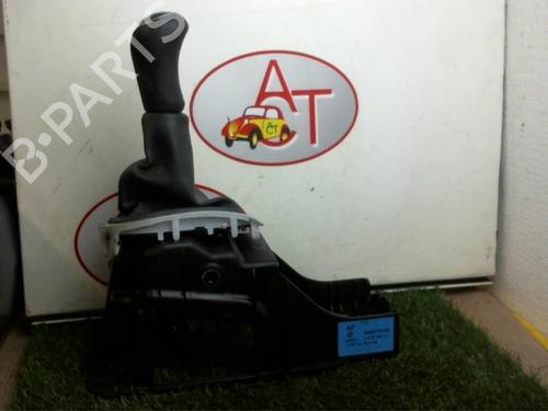 Used Gear lever RENAULT MEGANE III Hatchback (BZ0/1_, B3_) 1.5 dCi (86 hp) 12962045