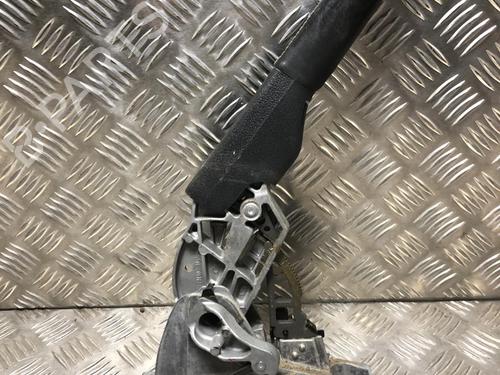 håndbremse VW GOLF VI (5K1) 1.6 TDI (105 hp) 25306775