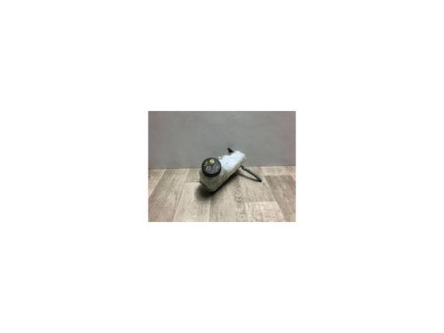Used Brake master cylinder RENAULT MEGANE IV Grandtour (K9A/M/N_) 1.5 Blue dCi 115 (K9A6) (116 hp) 23872189
