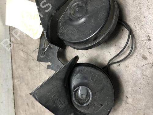 Used Horn RENAULT GRAND SCÉNIC III (JZ0/1_) 2.0 16V (JZ0G) (140 hp) 20632745