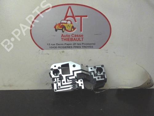 Used Licence plate light RENAULT LAGUNA II (BG0/1_) 2.0 dCi (BG1T) (150 hp) 20481428