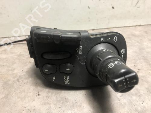 Used Switch RENAULT GRAND SCÉNIC II (JM0/1_) 1.5 dCi (JM1E) (106 hp) 20620671
