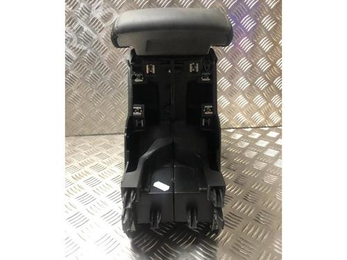 Armrest / Center console PEUGEOT 208 II (UB_, UP_, UW_, UJ_) 1.2 PureTech 100 | BP25748341I20 