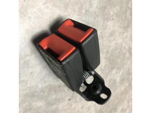 Used Seat buckle FORD KUGA I 2.0 TDCi (136 hp) 20618272