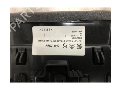 Air vent CITROËN C3 AIRCROSS II (2R_, 2C_) 1.2 PureTech 110 (2RHNZB, 2RHNZW, 2RHNPX, 2RHNPJ) | BP20632765I21 