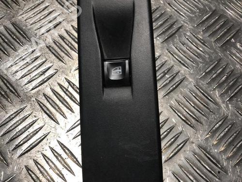 Used Right front window switch RENAULT CAPTUR I (J5_, H5_) 1.5 dCi 90 (J5N4, J5M5, J5MW, J5M6, J5AL, J5AJ) (90 hp) 31199833