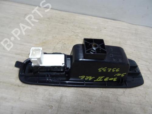Left rear window switch PEUGEOT 308 SW II (LC_, LJ_, LR_, LX_, L4_) 1.6 HDi / BlueHDi 115 (LCBHXM, LCBHXT) | BP12972057I29 