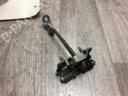 Used Hinge/Door check strap PEUGEOT 206+ (2L_, 2M_) 1.4 HDi eco 70 (68 hp) 23870959