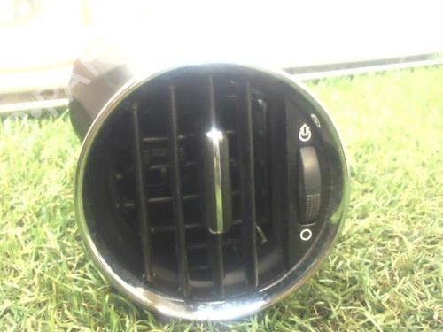 Used Air vent PEUGEOT 5008 (0U_, 0E_) 2.0 HDi (163 hp) 13134514