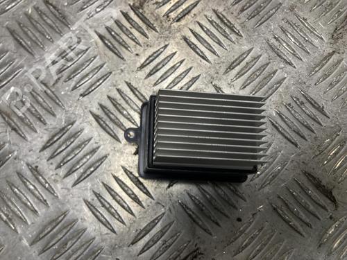 Used Heater resistor Heater resistor PEUGEOT 5008 II (MC_, MJ_, MR_, M4_) 1.5 BlueHDi 130 (MCYHZJ, MCYHZR, MCYHZX) (131 hp) 33609990 33609990