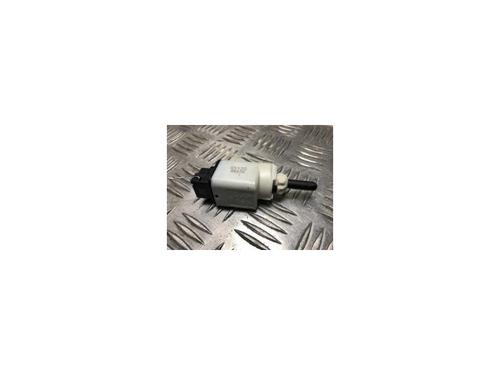 Used Switch PEUGEOT 2008 II (UD_, US_, UY_, UJ_, UR_, UC_) 1.5 BlueHDI 100 (102 hp) 23873804
