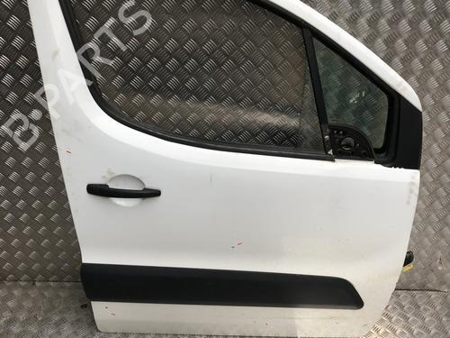 Used Right front door Right front door 38036544 38036544