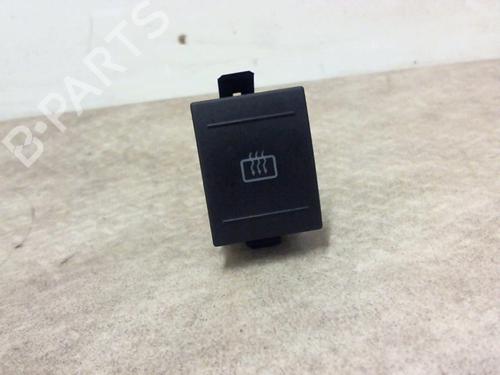 switch-vw-polo-9n_-9a_-12-2001-2002-2003-2004-2005-2006-2007-2008-2009-2010-2011-2012-2013-2014-12978805 main image