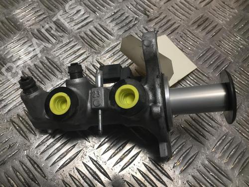 Used Brake master cylinder VW GOLF VII (5G1, BQ1, BE1, BE2) 1.4 TSI (122 hp) 31245250