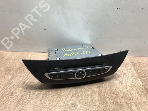 Used Radio RENAULT LAGUNA III Grandtour (KT0/1) 2.0 dCi (KT01, KT08, KT09, KT0K, KT12, KT1D, KT1W) (150 hp) 13282194