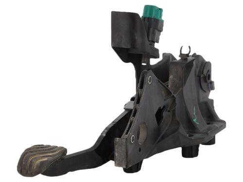 Used Break pedal Break pedal 39050571 39050571