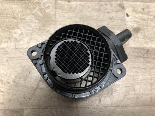 Used Mass air flow sensor VW POLO IV (9N_, 9A_) 1.4 TDI (70 hp) 31196058