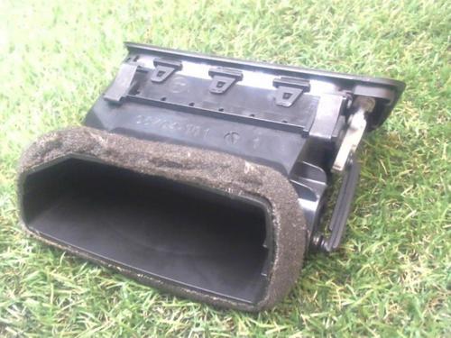 Used Air vent VW PASSAT CC B6 (357) 2.0 TDI (140 hp) 23143114