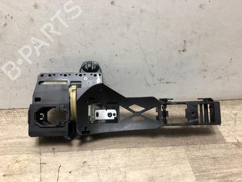 front-left-exterior-door-handle-renault-talisman-grandtour-kp_-16-tce-200-2016-2017-2018-2019-2020-2021-2022-23035770 main image