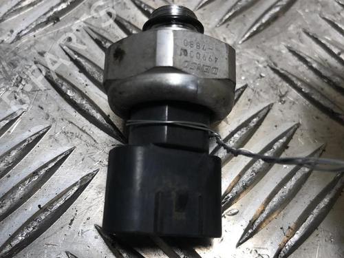 Used Electronic sensor TOYOTA YARIS (_P9_) 1.4 D-4D (NLP90_, NLP90R) (90 hp) 31201771