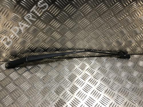 Used Front windshield wiper arm AUDI A1 (8X1, 8XK) 1.6 TDI (115 hp) 31185902