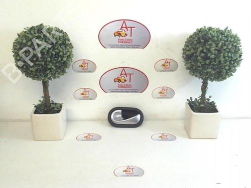 Used Front left interior door handle RENAULT GRAND SCÉNIC II (JM0/1_) 1.9 dCi (JM14) (131 hp) 12970536