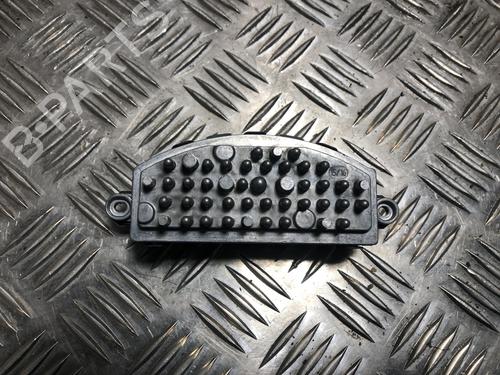 Varmeblæsermodstand BMW 1 (F21) 116 d (116 hp) 31186304