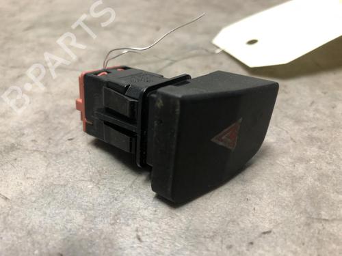 Used Warning switch PEUGEOT 5008 (0U_, 0E_) 1.6 HDi (112 hp) 20634955