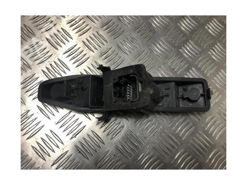 Licence plate light RENAULT SCÉNIC II (JM0/1_) 1.5 dCi (JM1E, JM16) | BP25748220I40 