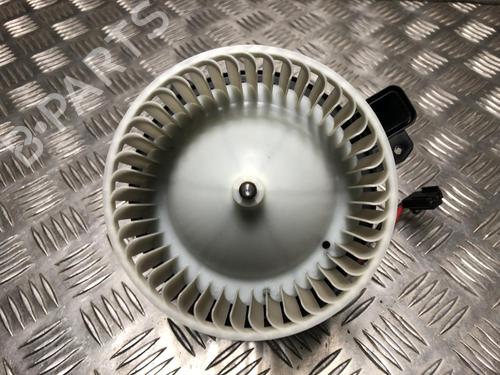Used Heater blower motor SEAT ARONA (KJ7, KJP) 1.0 TSI (116 hp) 31244940