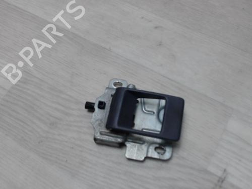 Used Front left interior door handle LAND ROVER FREELANDER I (L314) 1.8 i 16V 4x4 (120 hp) 27196154