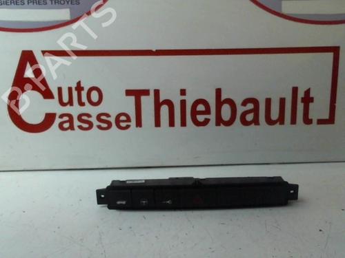 Used Warning switch FIAT GRANDE PUNTO (199_) 1.3 D Multijet (75 hp) 25799592