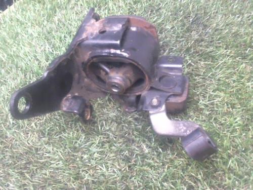Used Engine mount TOYOTA COROLLA (_E12_) 2.0 D-4D (CDE120R, CDE120L_) (110 hp) 24891415