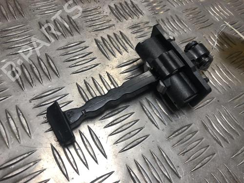 Used Hinge/Door check strap RENAULT KADJAR (HA_, HL_) 1.2 TCe 130 (HLMR) (130 hp) 31244612