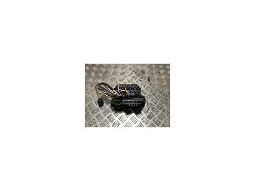 Used Fuse box PEUGEOT 1007 (KM_) 1.4 HDi (68 hp) 27579917