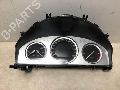 Instrument cluster MERCEDES-BENZ C-CLASS (W204) C 320 CDI (204.022) 2049003300