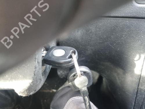 Brugte VW GOLF IV (1J1) 1.4 16V (75 hp) 4425903