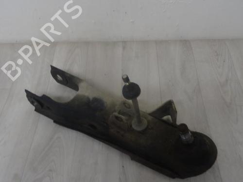 Used Left rear suspension arm Left rear suspension arm NISSAN PICK UP (D21) 2.5 D (83 hp) 39903838 39903838