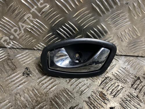 Maneta interior delantera izquierda RENAULT CLIO IV (BH_) 1.2 16V (73 hp) 31244584