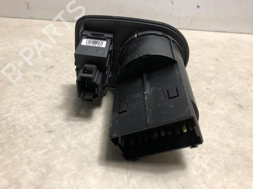Used Headlight switch SEAT IBIZA IV (6J5, 6P1) 1.4 TDI (80 hp) 23109531