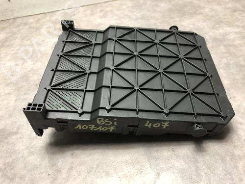 Used Fuse box PEUGEOT 407 (6D_) 2.0 HDi 135 (6DRHRH, 6DRHRE, 6DRHRG, 6DRHRJ) (136 hp) 27603843